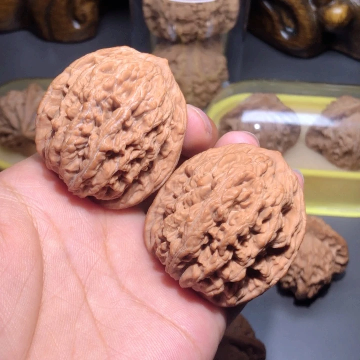 文玩核桃把件悦**41麦虎