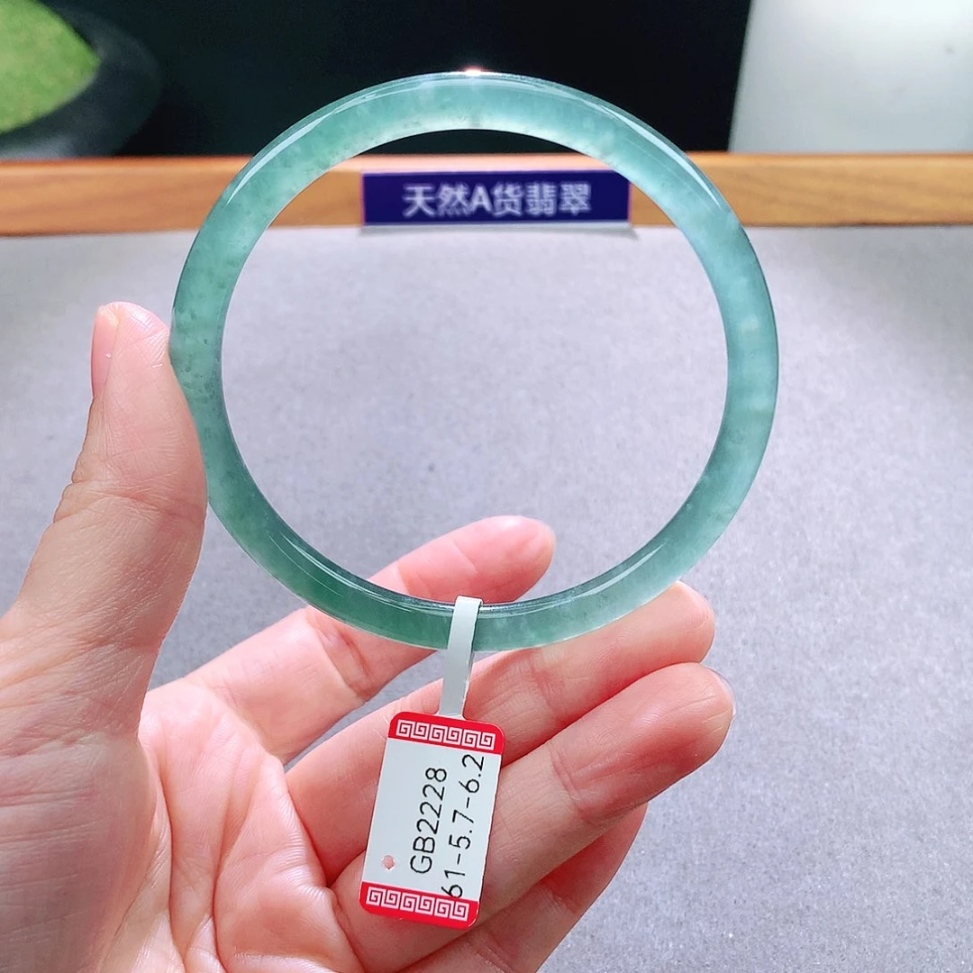 未镶嵌手镯翡翠天然翡翠手镯a货