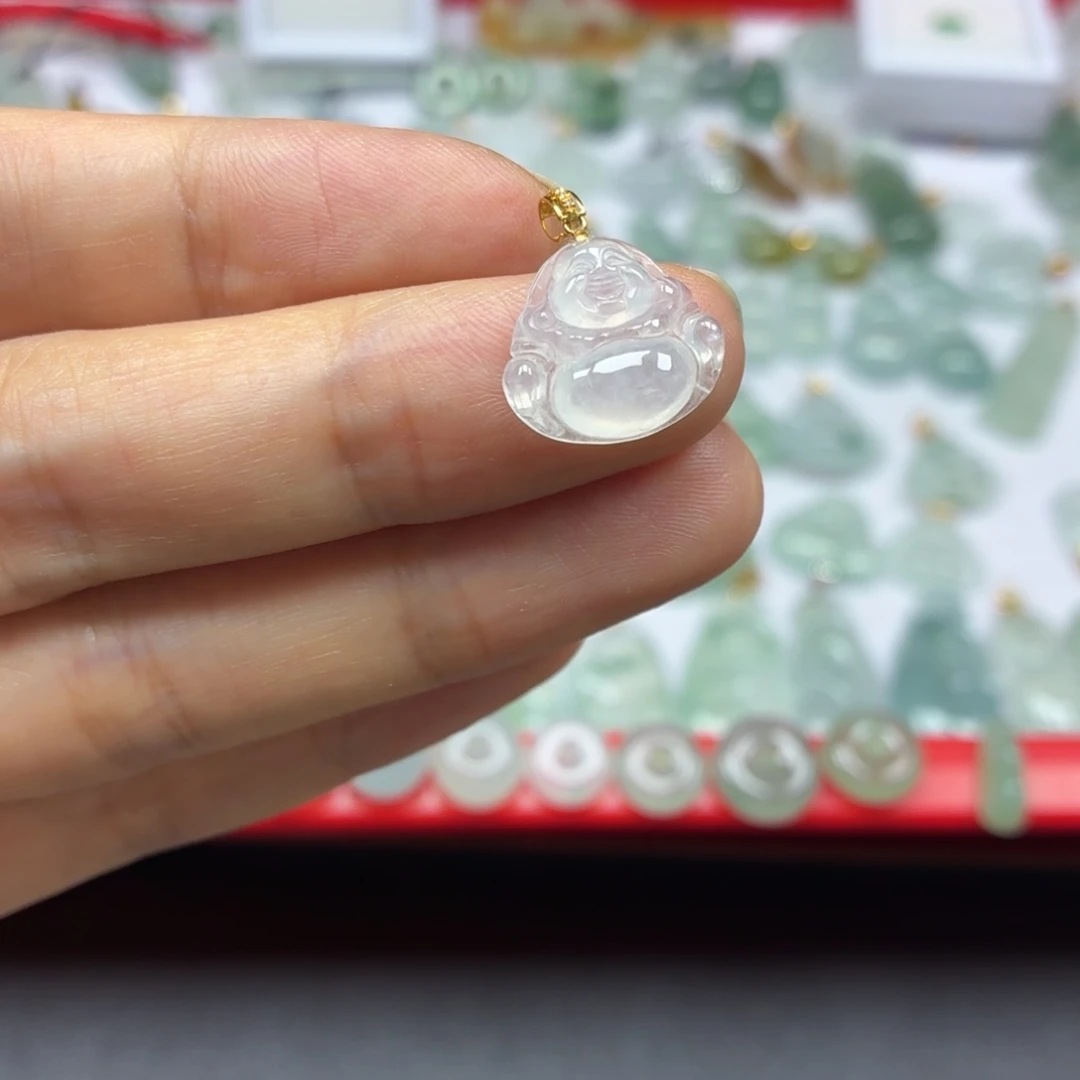 翡翠18K金镶嵌颈饰佛公