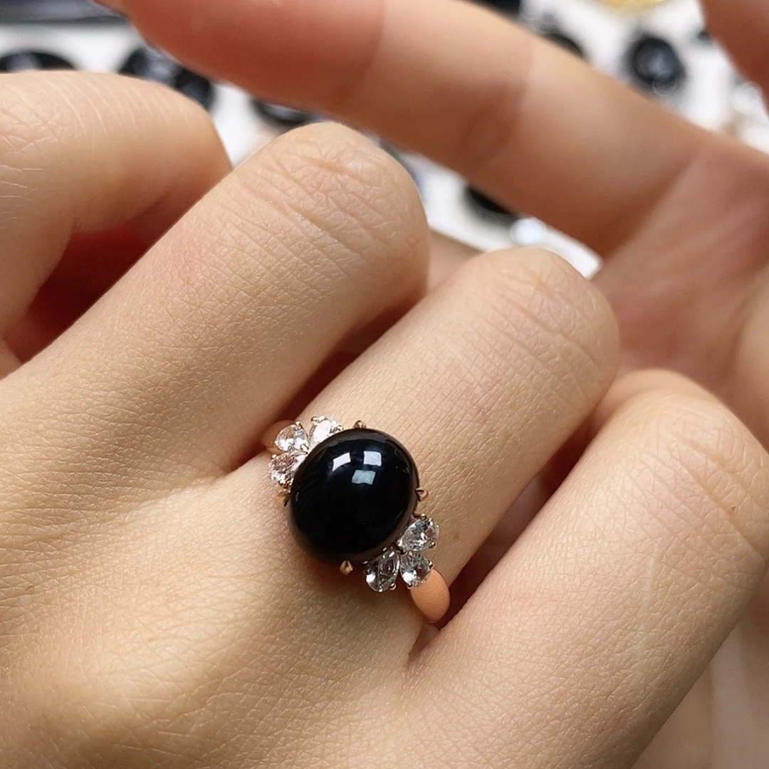 翡翠18K金镶嵌戒指