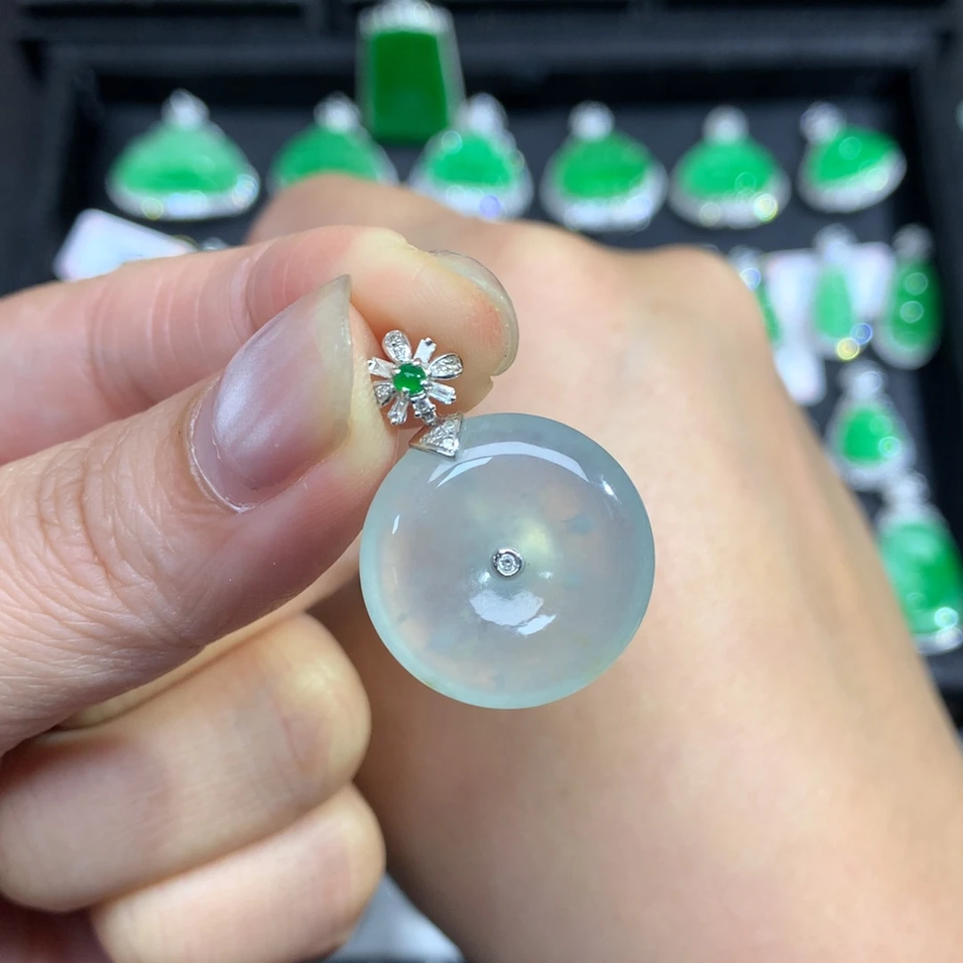 翡翠18K金镶嵌吊坠(不含链)