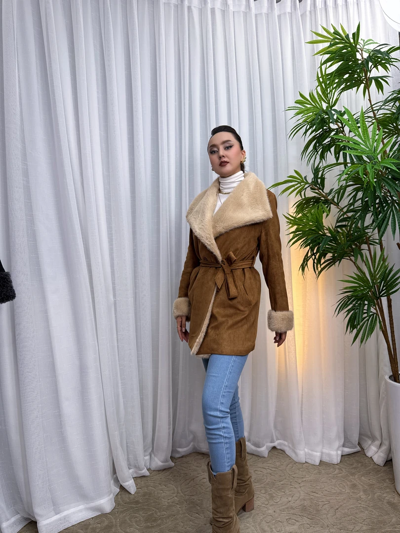 人造皮草 2025冬季大翻领鹿皮绒系带收腰加厚保暖中长款外套5562