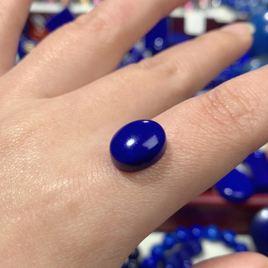 亿****青金石未镶嵌挂件