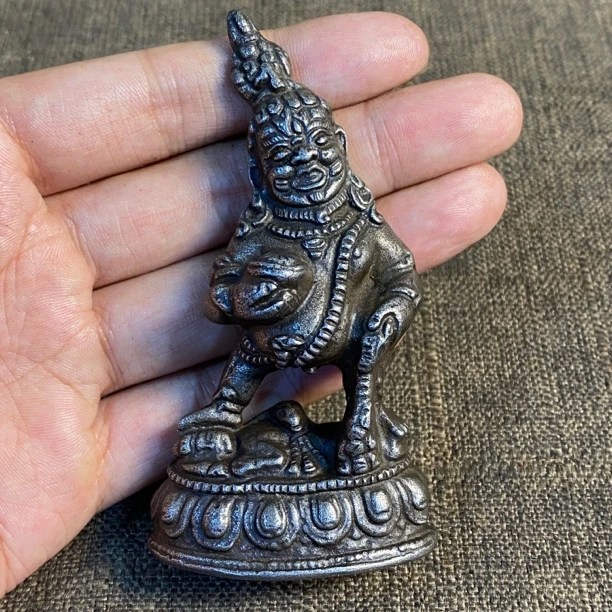 陨铁老胎黑财神小摆件