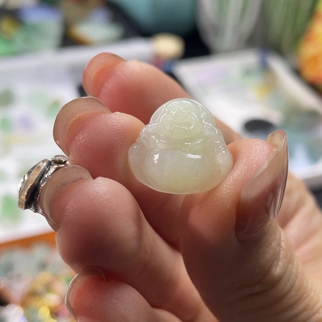 翡翠未镶嵌颈饰福利