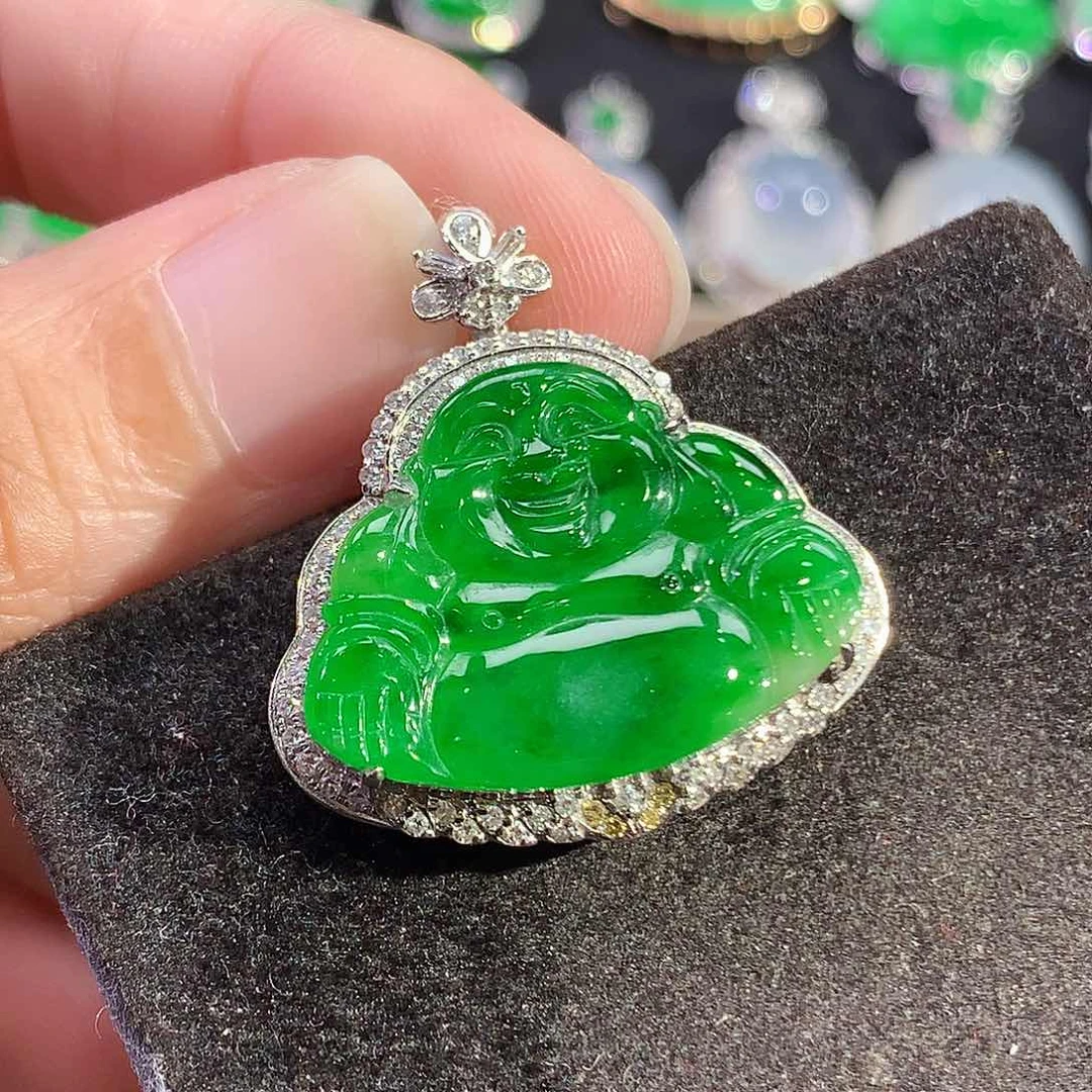 翡翠18K金镶嵌吊坠(赠链)