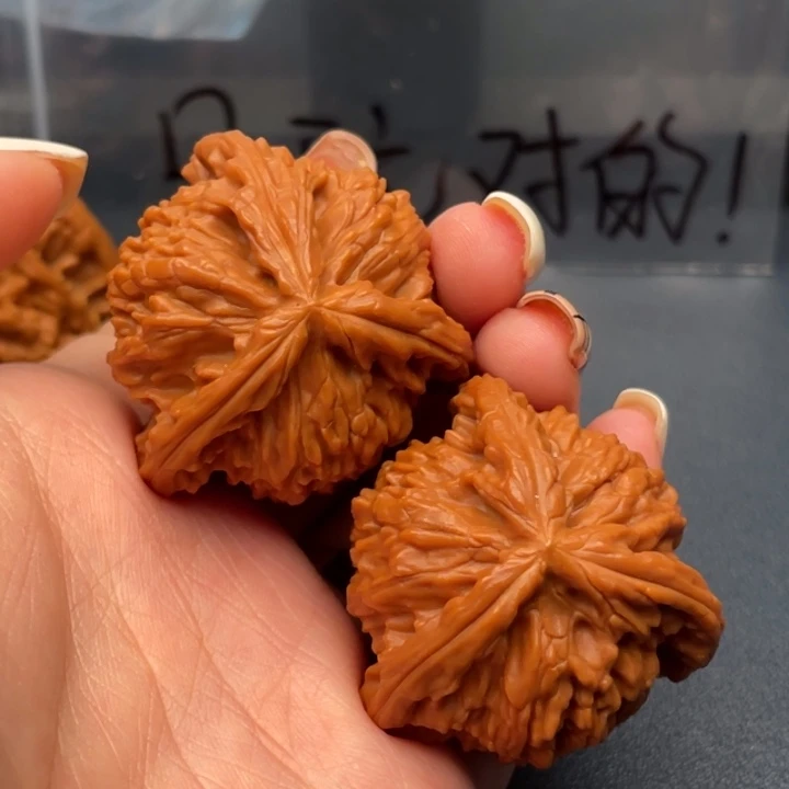 可****吊坠文玩核桃白狮子