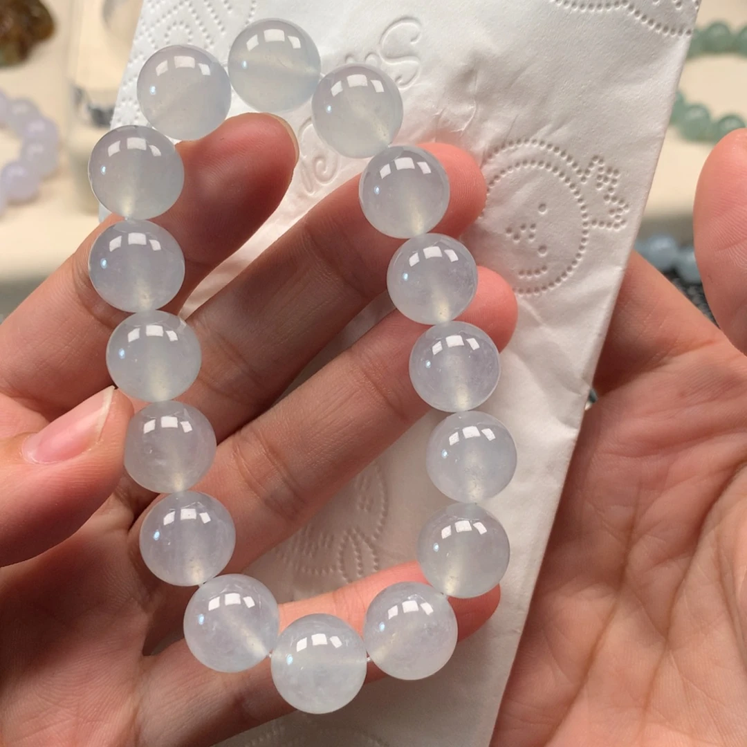 被***牛翡翠未镶嵌颈饰天然翡翠手串