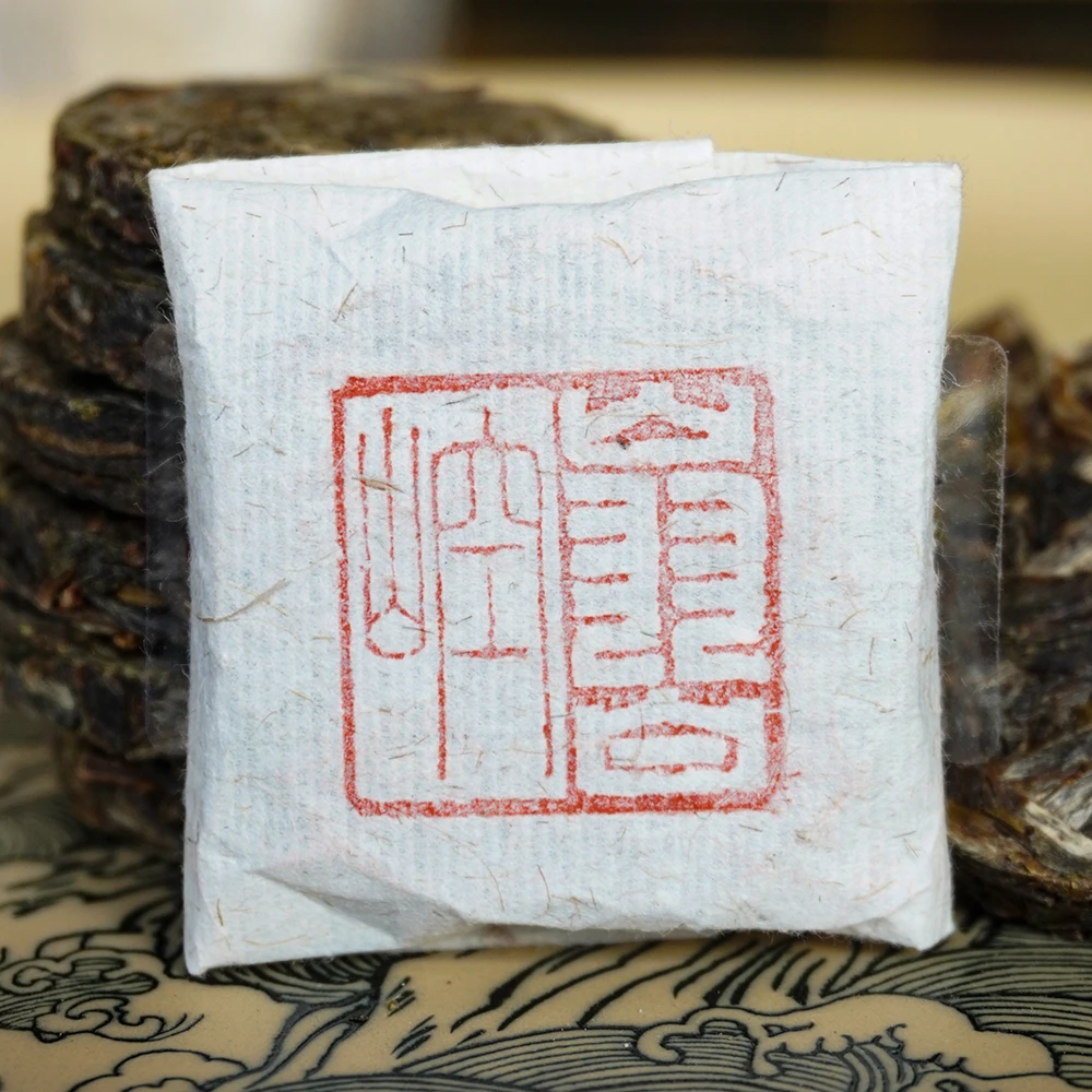 2021年倚邦遗落古山嶍崆老寨単株古树头春生茶