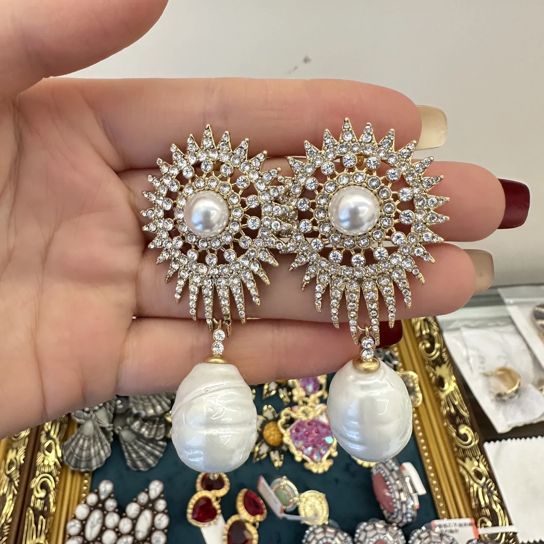 铜合金耳饰 【4745】中古复古珍珠耳饰水滴款欧美复古女耳钉重工