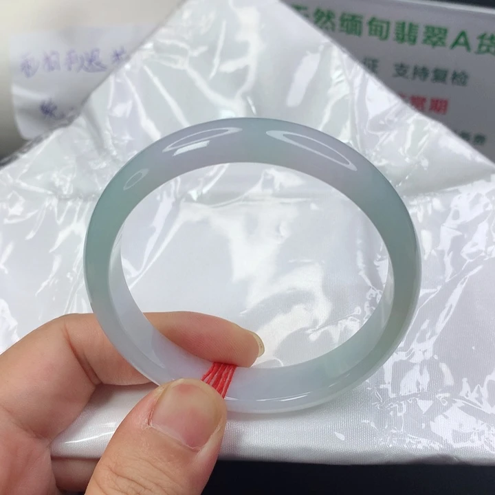 未镶嵌手镯翡翠5556