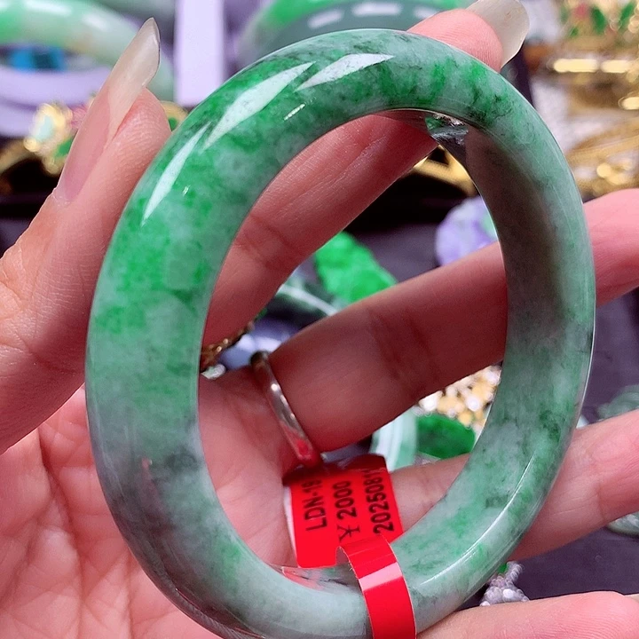 未镶嵌手镯翡翠翡翠