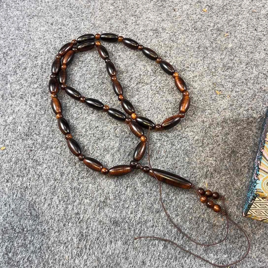 崖柏雷雷天珠脖挂 特殊款