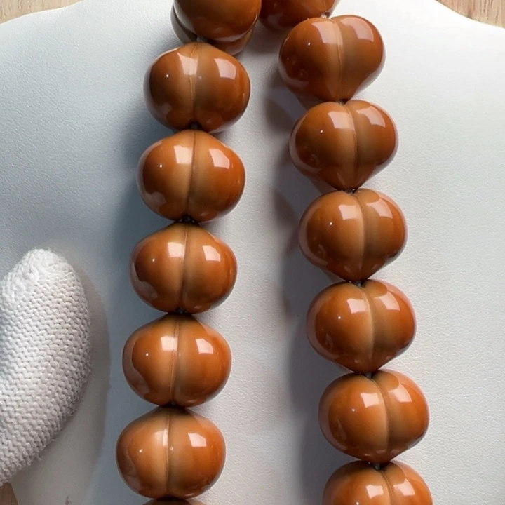 蕾***闪猴头核桃手串猴头