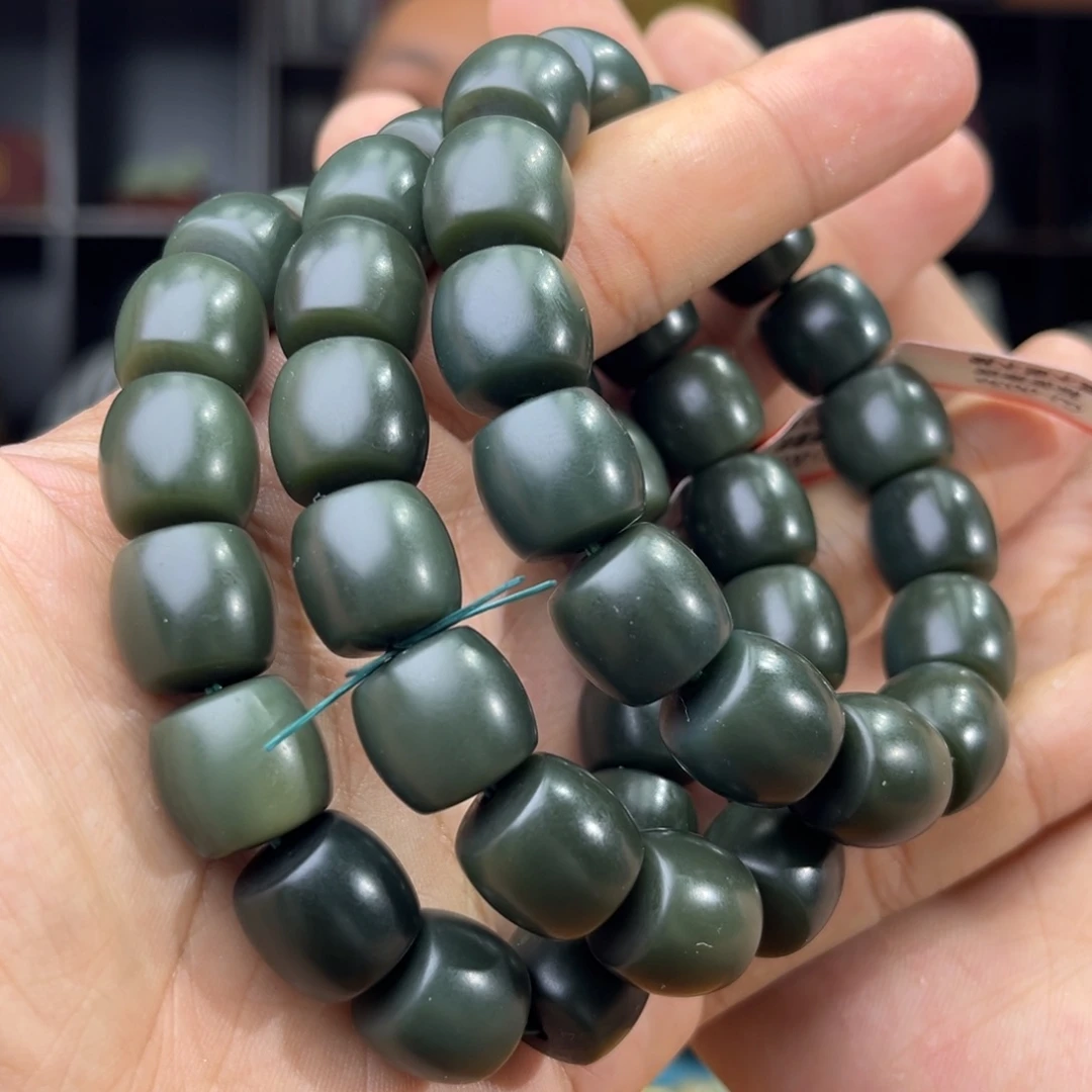 和田玉手串未镶嵌纯天然92年新疆塔县沙枣青14多样性发其一