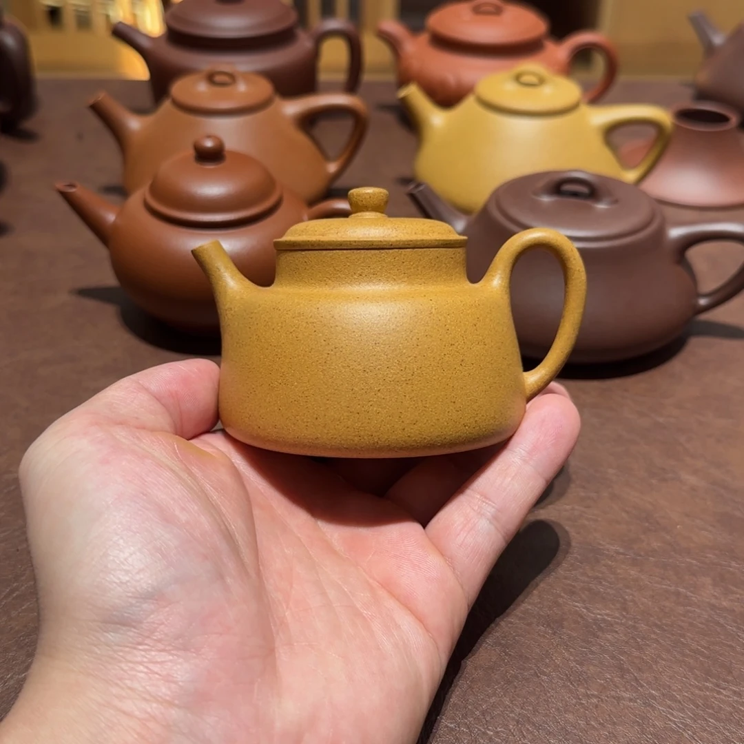 紫砂茶壶黄段言心