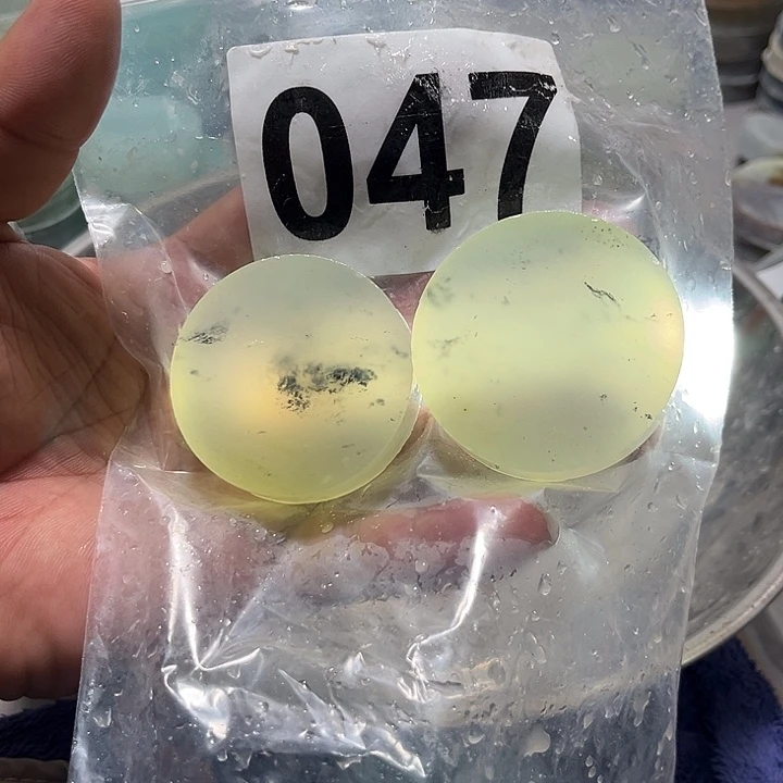 蛇纹石玉未镶嵌珠宝半成品
