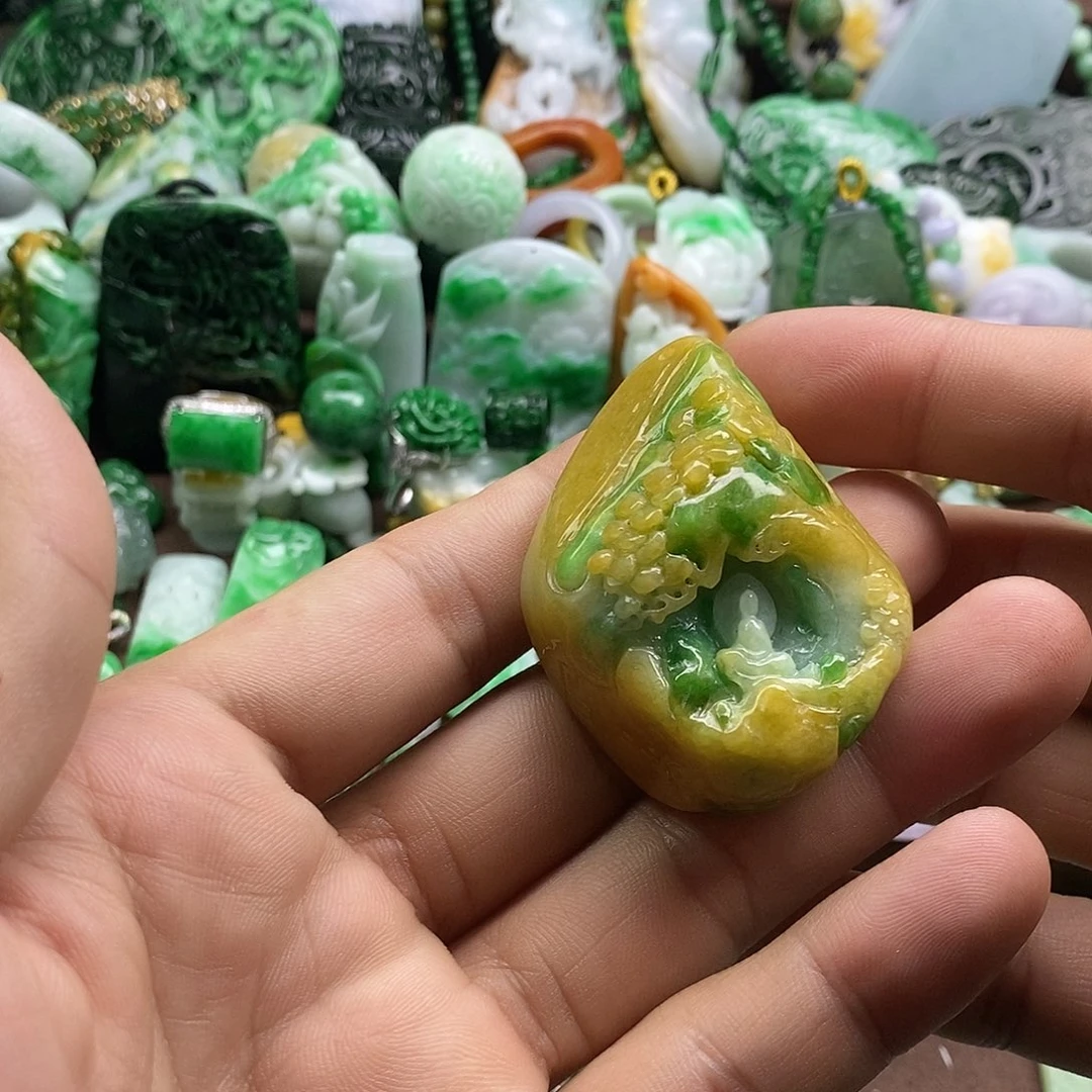 翡翠未镶嵌挂件悟道