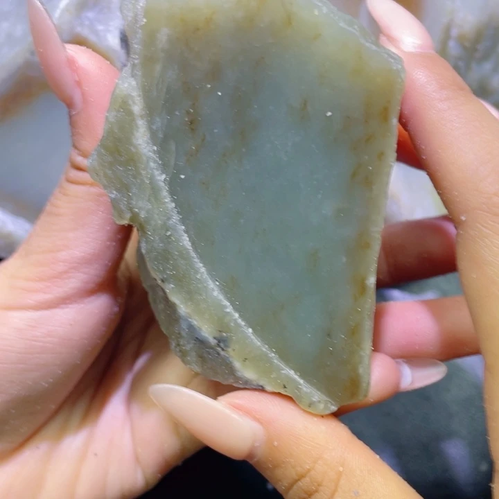 和田玉未镶嵌珠宝半成品