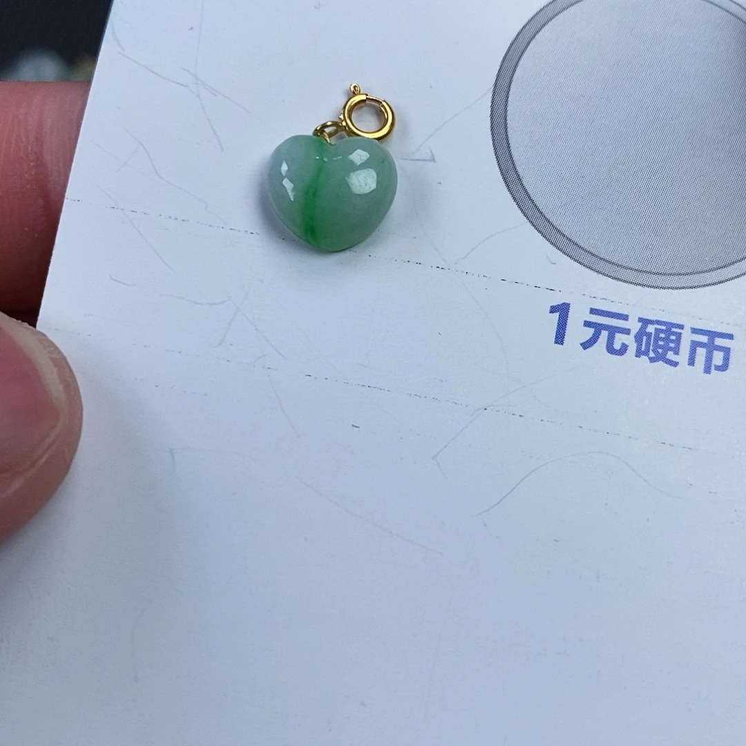 翡翠颈饰18K金镶嵌爱心