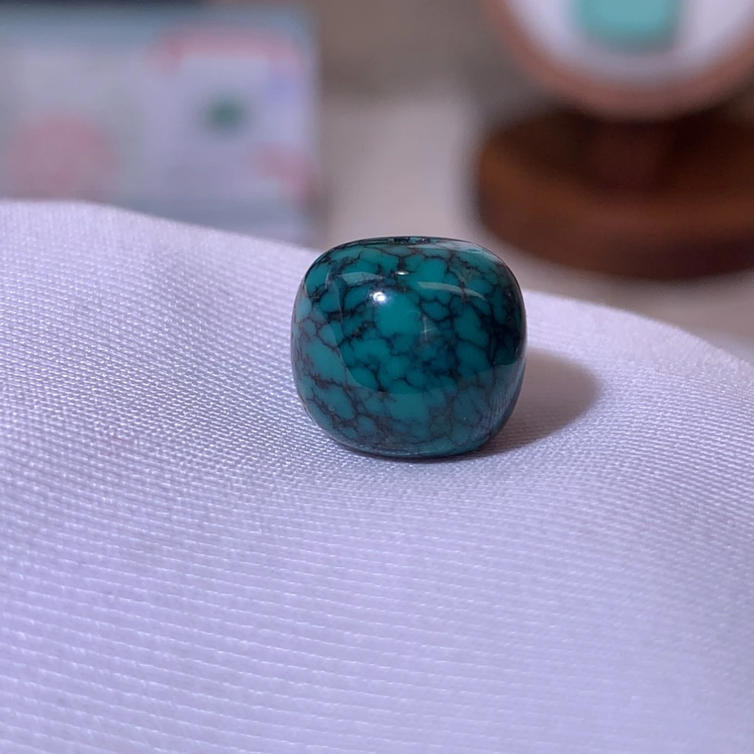 绿松石未镶嵌珠宝奇石10.9*9.8