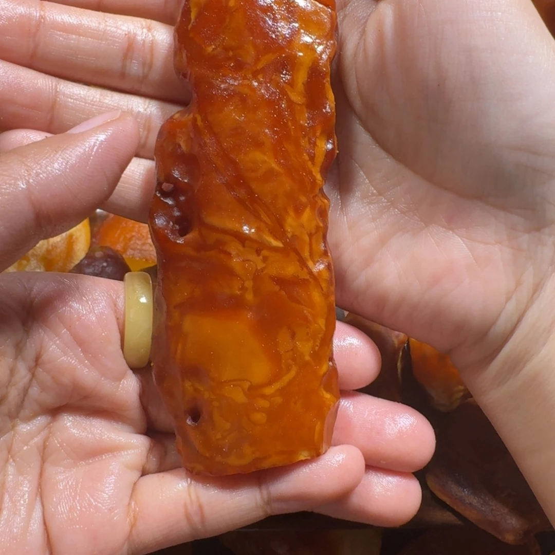 定制琥珀未镶嵌定制