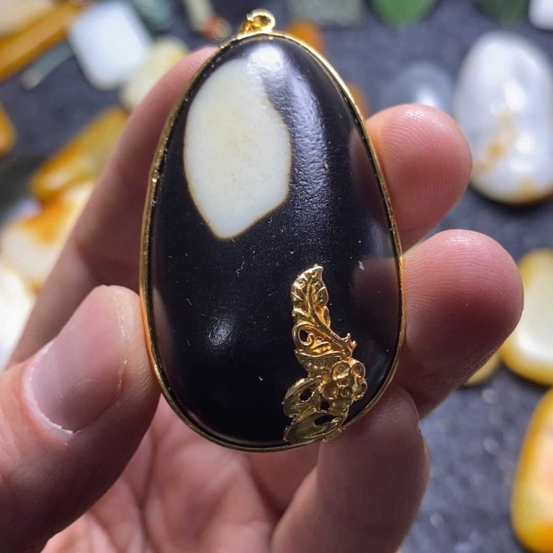 【闪购商品】和田玉颈饰未镶嵌