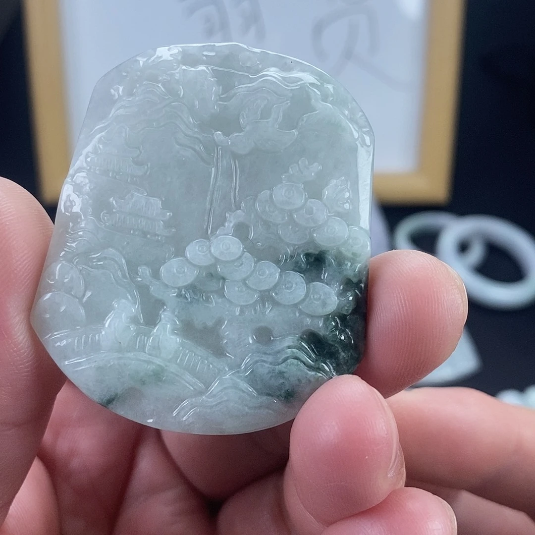 翡翠未镶嵌颈饰翡翠