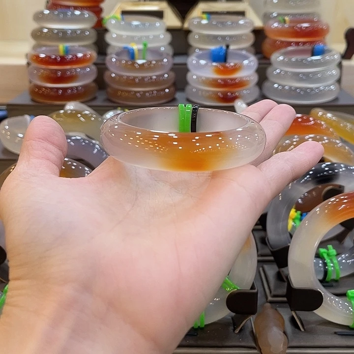 玛瑙/玉髓未镶嵌手镯18