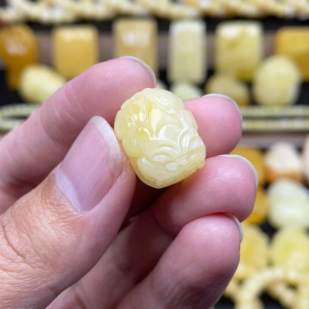 琥珀未镶嵌裸石琥珀蜜蜡