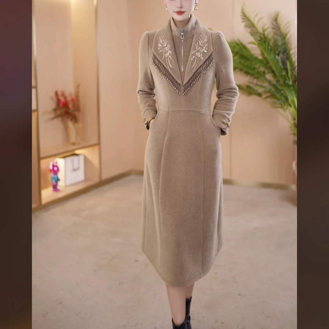 【连衣裙】25183冬季新款穿搭连衣裙女新款精致女人收腰中长连衣裙