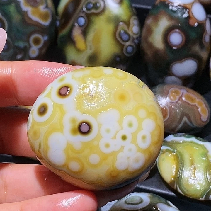 玛瑙/玉髓未镶嵌珠宝奇石46