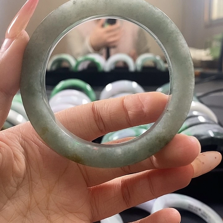 翡翠未镶嵌手镯翡翠
