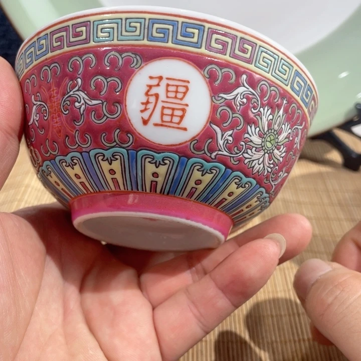 粉彩手绘罗汉一个