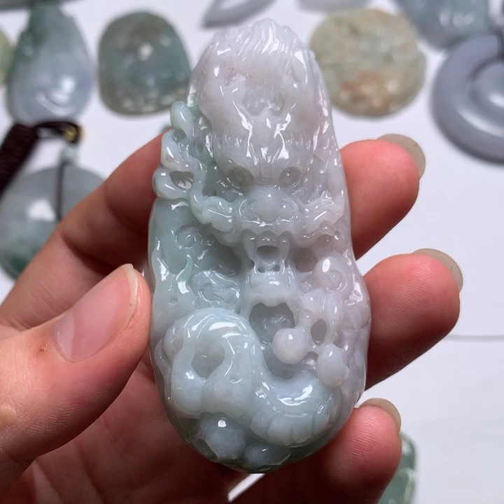 翡翠未镶嵌颈饰龙16