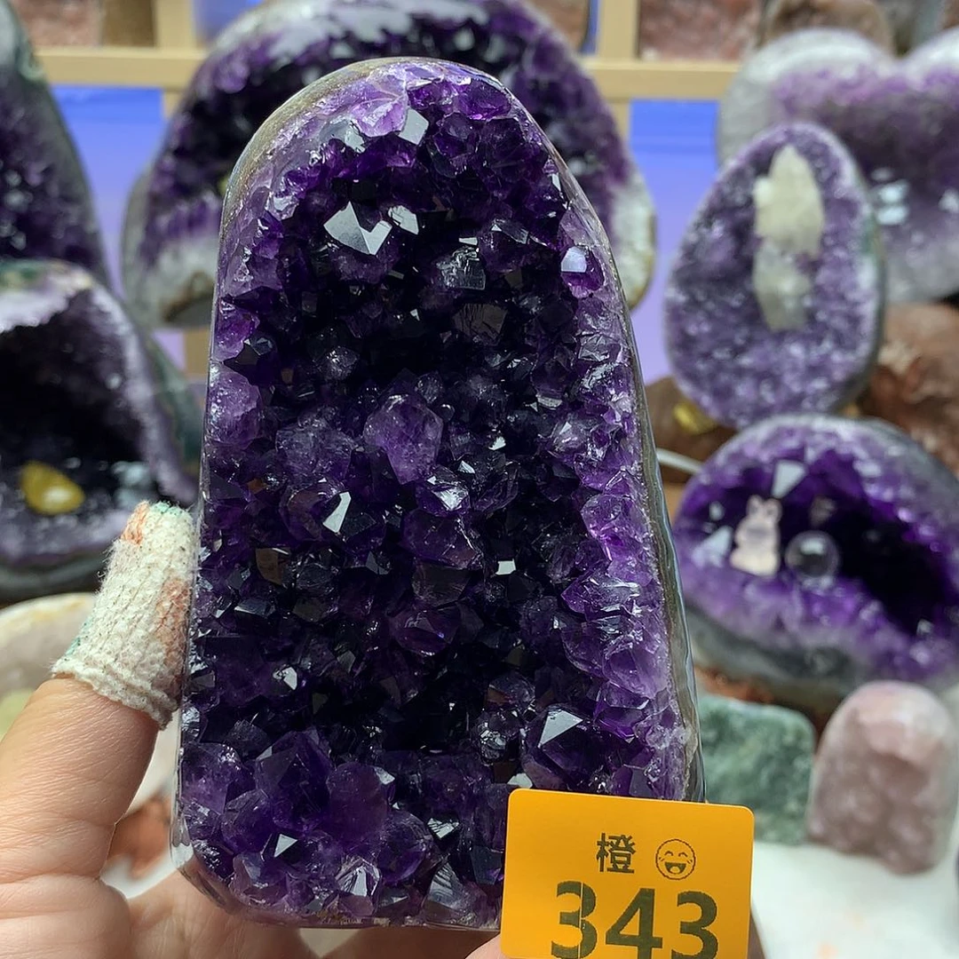 未镶嵌水晶大型摆件（非配饰）