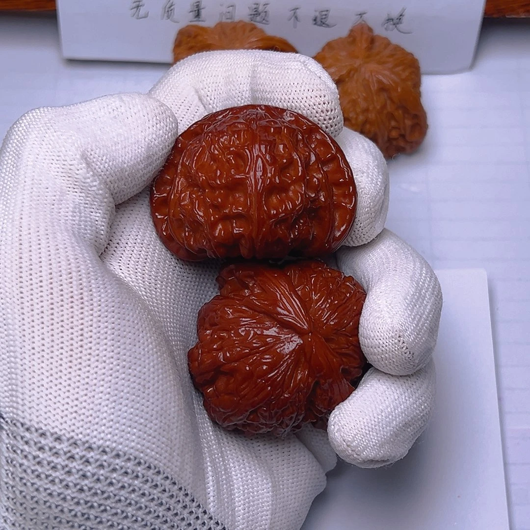 卫***棉木质文玩核桃白狮子