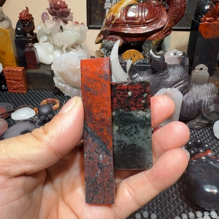 探***闲石材桂林鸡血玉印章