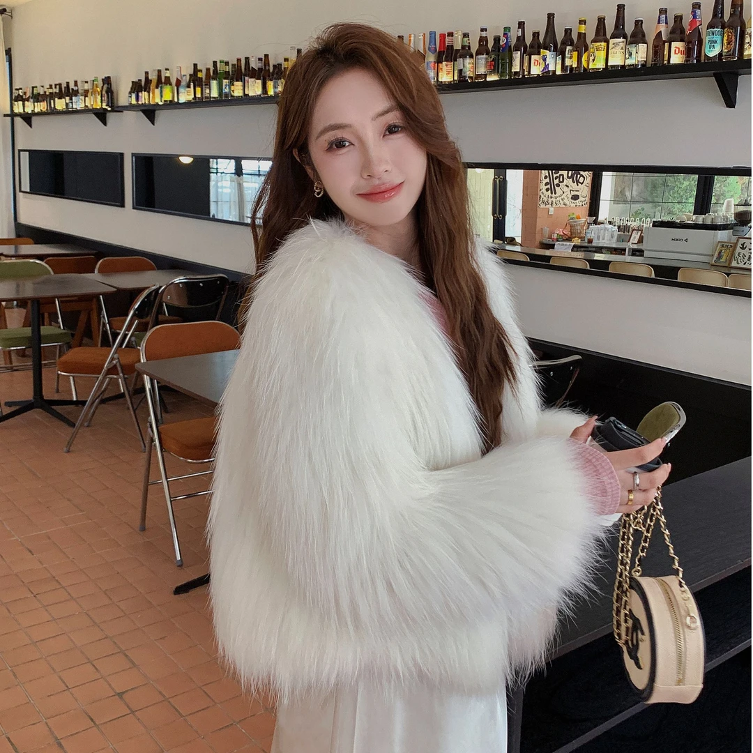 【利宇服饰】反季白貉貉子毛双面编织网红特厚款