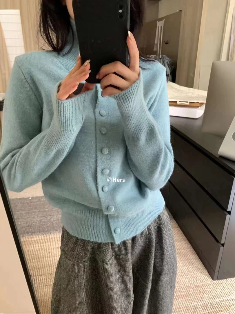 杭州蓝色短款羊绒毛衣