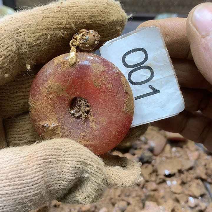 未镶嵌和田玉挂件