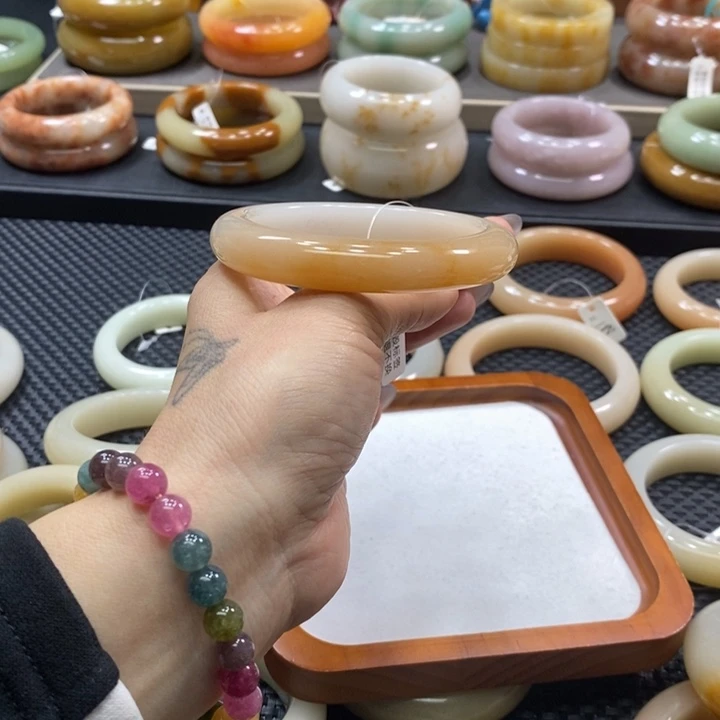 合金手镯石英质玉明***好