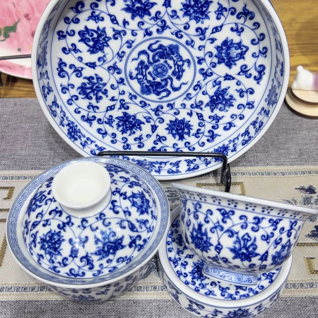 景德镇陶瓷学院等单位的专家学者