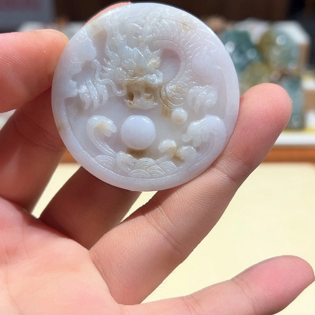 翡翠未镶嵌颈饰挂件