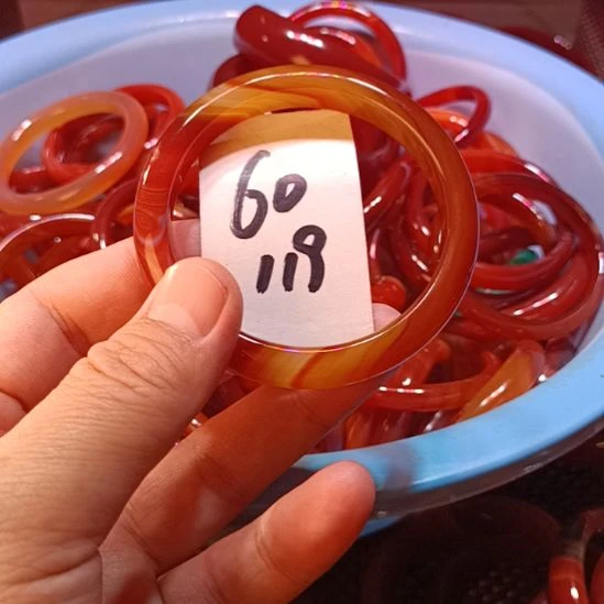 玛瑙/玉髓未镶嵌手镯