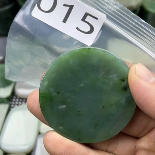 和田玉未镶嵌珠宝半成品