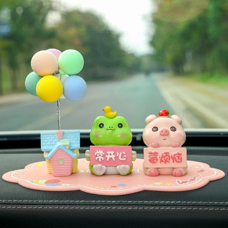新款汽车摆件莫焦虑车内中控台装饰用品车载卡通公仔树脂摆件