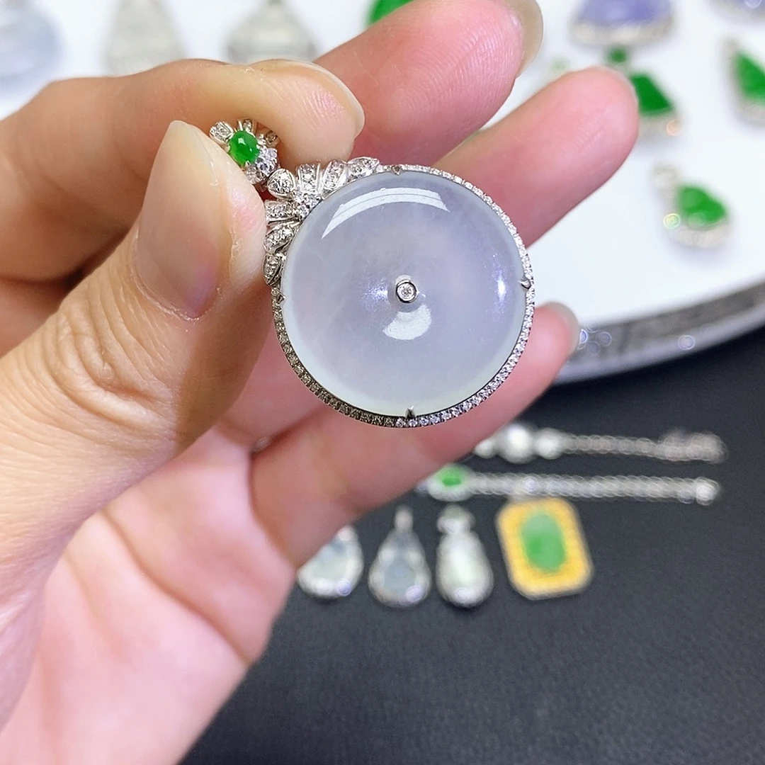 翡翠18K金镶嵌吊坠(不含链)