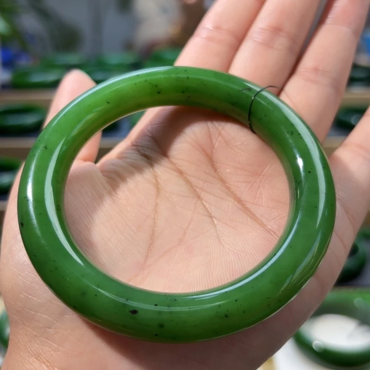 未镶嵌手镯（圆镯）和田玉5758