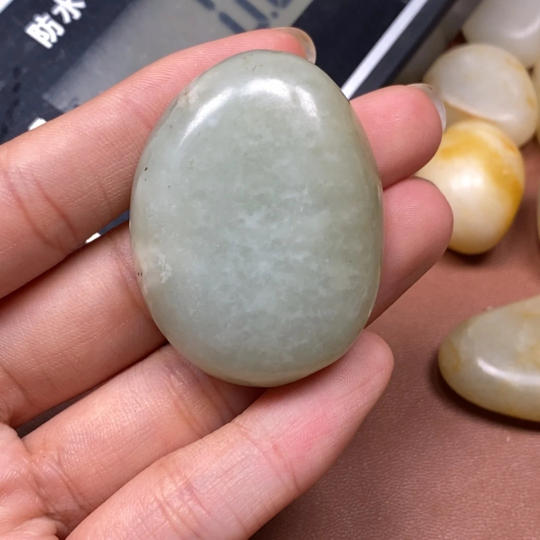 和田玉（糖玉）未镶嵌挂件